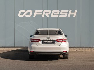 2019 Toyota Camry VIII (XV70), белый, 2990000 рублей, вид 4