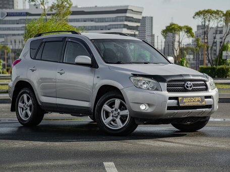 Toyota RAV4 III (XA30)