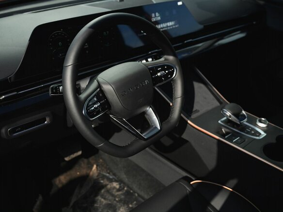 2024 Omoda C5 I, красный, 3024000 рублей - вид 13