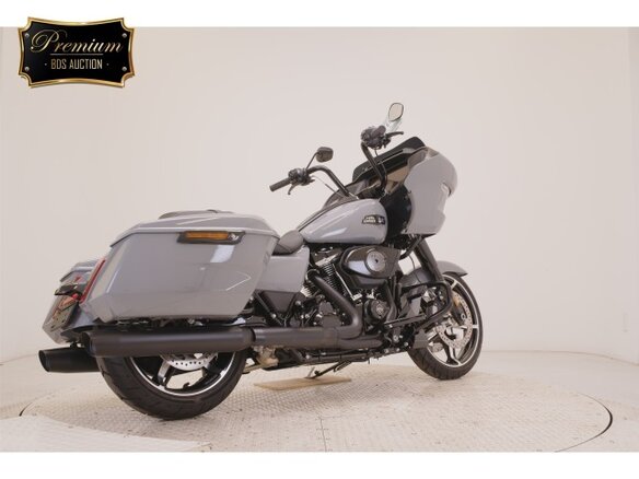 2026 Harley-Davidson Road Glide ST, серый - вид 4