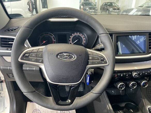 2026 Lada (ВАЗ) Vesta SW I Рестайлинг (NG), белый, 1915000 рублей - вид 8