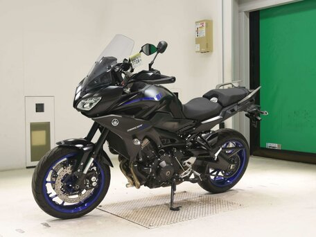 2020 Yamaha MT-09 Tracer (FJ-09), чёрный, 977000 рублей, вид 4