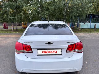 2010 Chevrolet Cruze I, белый, 420000 рублей, вид 4