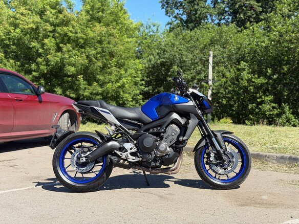 2017 Yamaha MT-09 (FZ-09), синий, 780000 рублей - вид 1