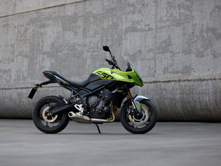 2026 Triumph Tiger Sport 660, зелёный, 1250000 рублей, вид 2