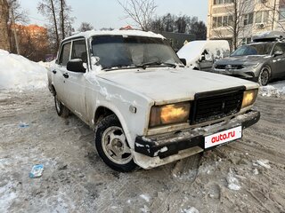 2006 Lada (ВАЗ) 2105, белый, 180000 рублей, вид 4