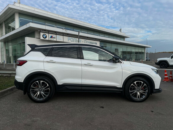 2020 Geely Coolray I, белый, 1677000 рублей - вид 3