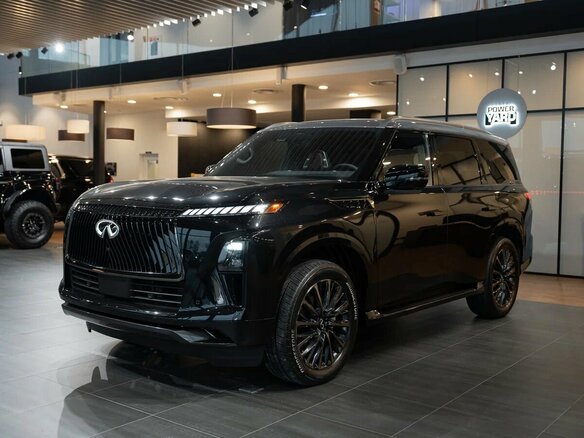 2025 Infiniti QX80 II, чёрный, 17990000 рублей - вид 2