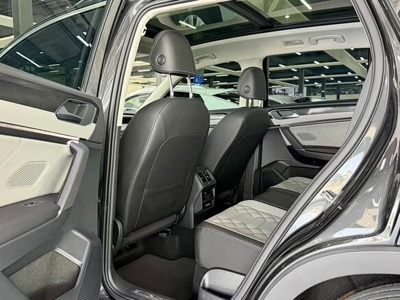 2023 Volkswagen Tayron I Рестайлинг, чёрный - вид 13