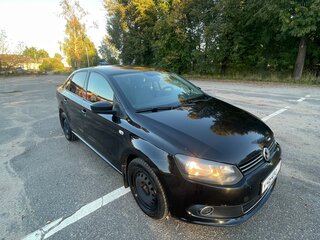 2013 Volkswagen Polo V, чёрный, 685000 рублей, вид 2