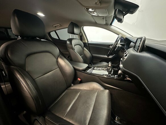 2018 Kia Stinger I, синий, 2080000 рублей - вид 14