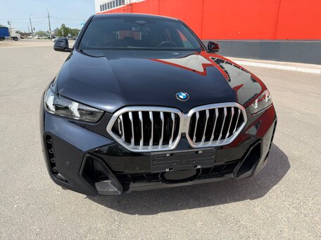 2023 BMW X6 30i III (G06) Рестайлинг, чёрный, 10040000 рублей, вид 4