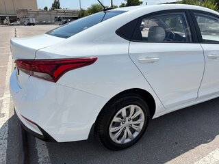 2018 Hyundai Solaris II, белый, 1050000 рублей, вид 5