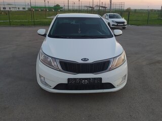 2014 Kia Rio 6-speed III, белый, 790000 рублей, вид 1