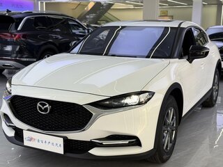 2022 Mazda CX-4 I Рестайлинг, белый, 1835000 рублей, вид 3