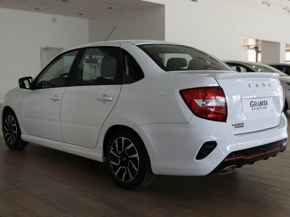 2026 Lada (ВАЗ) Granta I Рестайлинг, белый, 1369000 рублей - вид 3