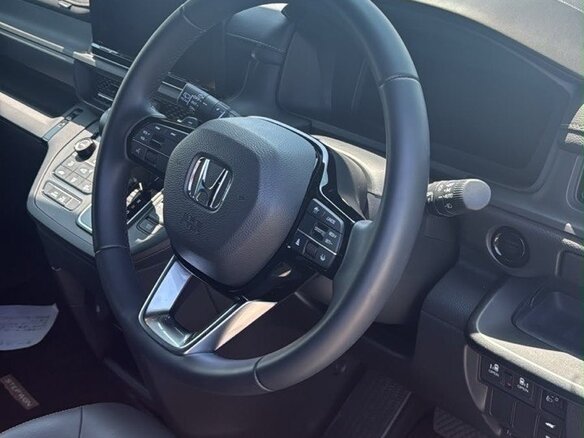 2022 Honda Stepwgn Spada VI, белый - вид 30