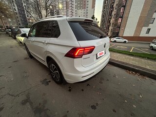2018 Volkswagen Tiguan II, белый, 3200000 рублей, вид 3