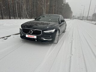 2017 Volvo S90 II, чёрный, 2600000 рублей, вид 3