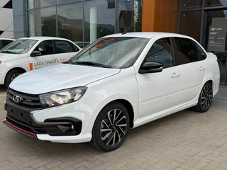 2026 Lada (ВАЗ) Granta Sport I Рестайлинг, белый, 1667000 рублей, вид 1