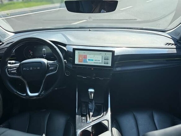 2021 Roewe i5 I Рестайлинг, серебристый, 950000 рублей - вид 7