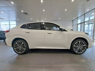2025 BMW X2 xDrive25i II (U10), белый, 6450000 рублей, вид 4
