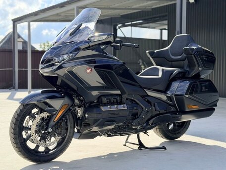 2026 Honda GL 1800 Gold Wing, чёрный, 3850000 рублей, вид 2