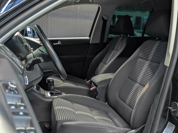 2011 Volkswagen Tiguan I Рестайлинг, чёрный, 1280000 рублей - вид 10