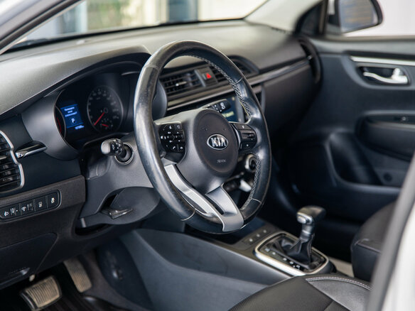 2018 Kia Rio X-Line IV, серебристый, 2050000 рублей - вид 13