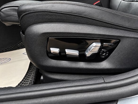 2021 BMW 5 серии 530d xDrive VII (G30/G31/G38) Рестайлинг, серебристый, 6300000 рублей - вид 17