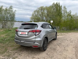 2014 Honda Vezel I, серебристый, 1520000 рублей, вид 2