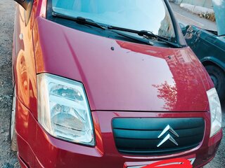 2004 Citroen C2, красный, 390000 рублей, вид 2