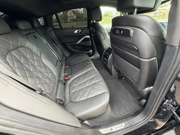 2023 BMW X6 40i III (G06) Рестайлинг, чёрный, 6400000 рублей - вид 14