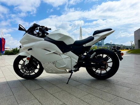 2026 Ducati Panigale S, белый, 460000 рублей, вид 1