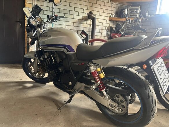 2002 Honda CB 400 Super Four, серебристый, 310000 рублей - вид 1