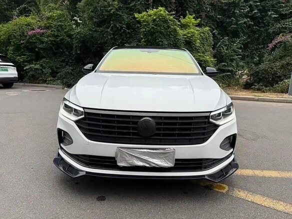 2023 Volkswagen Lavida III Рестайлинг, белый - вид 2