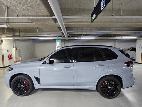 2026 BMW X5 40d IV (G05/G18) Рестайлинг, серый, 13890000 рублей, вид 3
