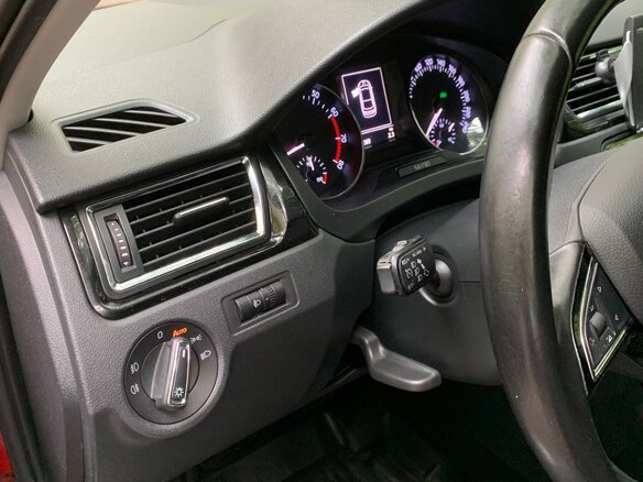 2016 Skoda Rapid I, красный, 1300000 рублей - вид 20
