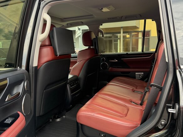 2019 Lexus LX 570 III Рестайлинг 2, чёрный, 9700000 рублей - вид 18