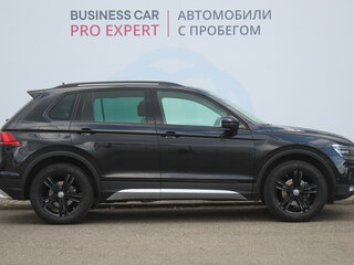 2019 Volkswagen Tiguan II, чёрный, 2260000 рублей, вид 4