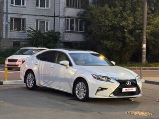 2016 Lexus ES 200 VI Рестайлинг, белый, 1900000 рублей, вид 3