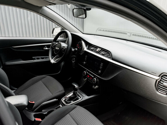 2021 Kia Rio X IV Рестайлинг, чёрный, 1830000 рублей - вид 11