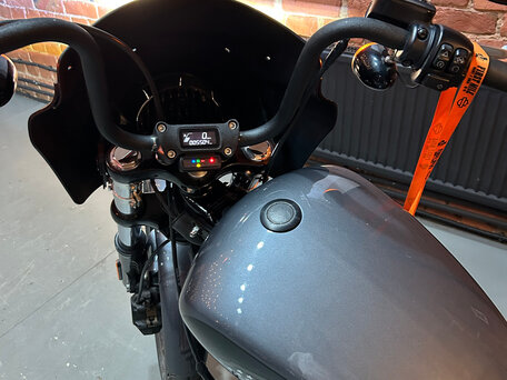 2022 Harley-Davidson Street Bob, серый, 1300000 рублей, вид 3