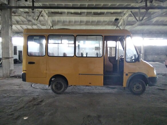 2008 БАЗ 2215, жёлтый, 250000 рублей