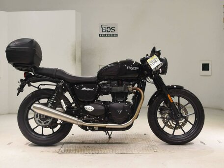 2018 Triumph Street Twin, чёрный, 699000 рублей, вид 2