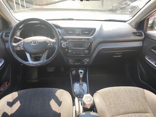 2012 Kia Rio 4-speed III, серебристый, 875000 рублей, вид 5