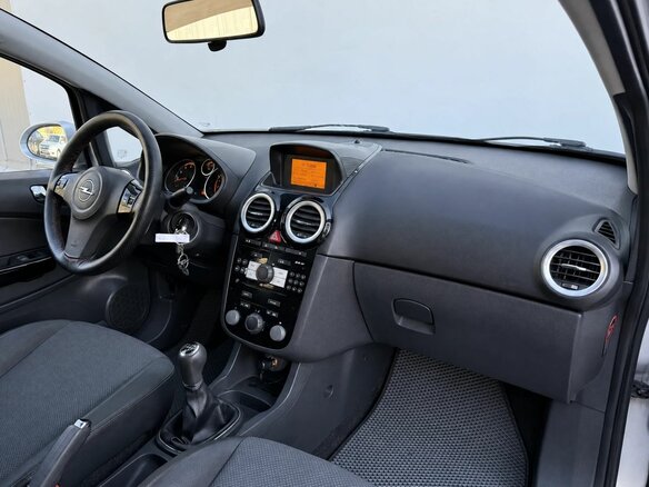 2008 Opel Corsa D, серебристый, 265000 рублей - вид 9