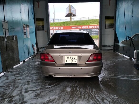 2002 Mitsubishi Galant VIII Рестайлинг, бежевый - вид 2