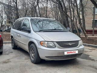 2000 Chrysler Town & Country IV, серебристый, 850000 рублей, вид 1