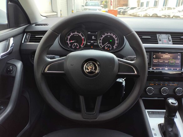 2019 Skoda Octavia III (A7) Рестайлинг, серебристый - вид 18